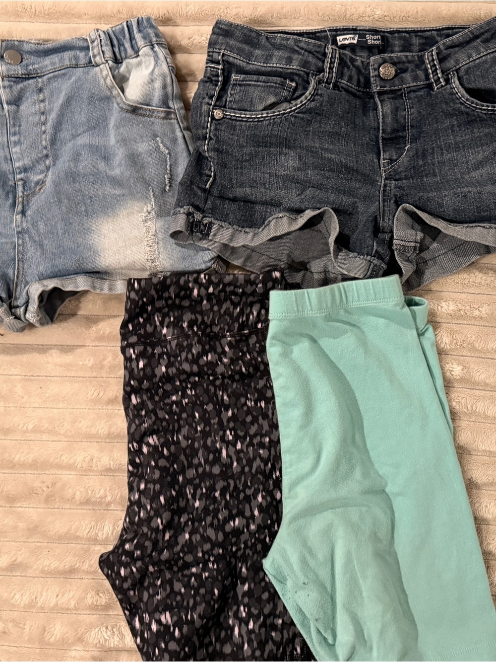 ✨Bundle✨ Levi's Girls Denim Shorts with Mint, Black Speckle & Light Blue Bottoms